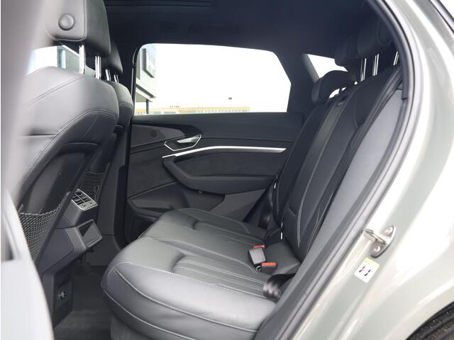 Audi Q8 e-tron 55 quattro S Edition 115 kWh | Pano dak | 22" | Adaptive CC |