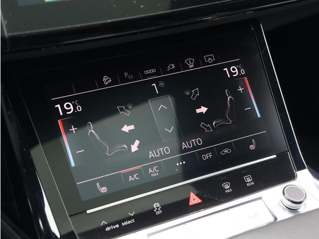 Audi Q8 e-tron 55 quattro S Edition 115 kWh | Pano dak | 22" | Adaptive CC |