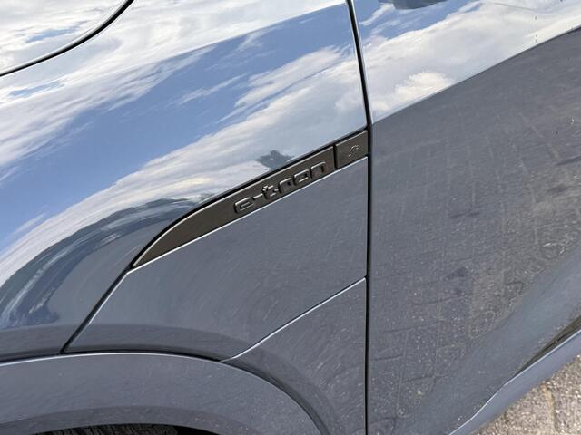 Audi Q8 Sportback e-tron 55 quattro S Edition Competition 115 kWh | Panoramadak | Luchtvering | Camera | Bang & Olufsen | Matrix LED |