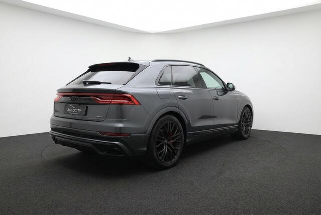 Audi Q8 60 TFSI e quattro Luchtvering l RS Seats l Pano l Trekhaak l HUD