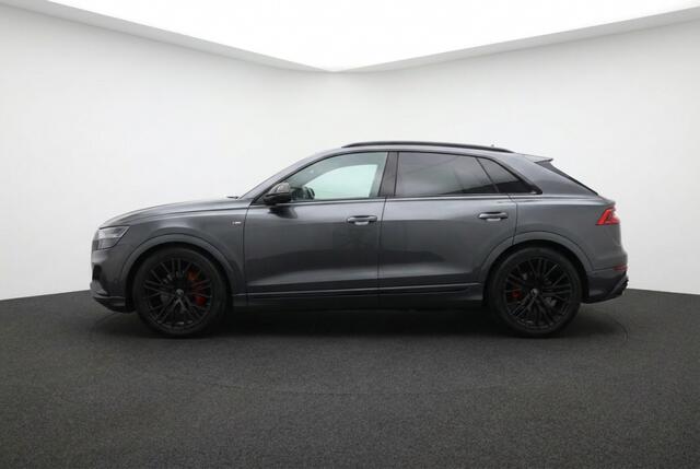 Audi Q8 60 TFSI e quattro Luchtvering l RS Seats l Pano l Trekhaak l HUD