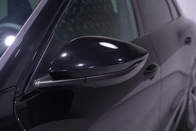 Audi Q8 e-tron 55 quattro S line Matrix led Panodak B&O Sound Head up Camera Sportstoelen plus Memory