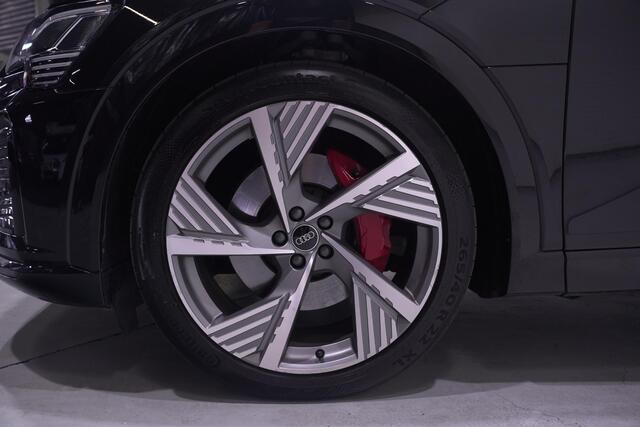 Audi Q8 e-tron 55 quattro S line Matrix led Panodak B&O Sound Head up Camera Sportstoelen plus Memory