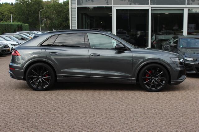 Audi Q8 60 TFSI e quattro Pro Line S Competition / Trekhaak / Panoramadak / 360Camera / Head-up / Softclose / B&O / Matrix LED / 23'' / Keyless / Softclose / Stuur+Stoelverwarming / Stoelmassage / Dodehoek / DAB / ACC