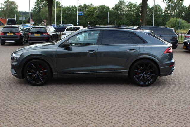 Audi Q8 60 TFSI e quattro Pro Line S Competition / Trekhaak / Panoramadak / 360Camera / Head-up / Softclose / B&O / Matrix LED / 23'' / Keyless / Softclose / Stuur+Stoelverwarming / Stoelmassage / Dodehoek / DAB / ACC