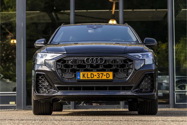 Audi Q8 60 TFSI e quattro Pro Line S Competition Achteras besturing/ HUD Nieuw uit voorraad leverbaar