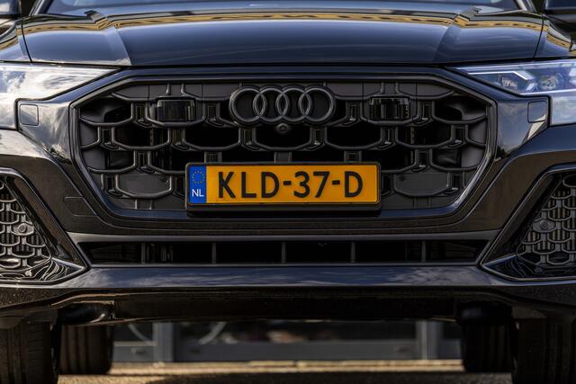 Audi Q8 60 TFSI e quattro Pro Line S Competition Achteras besturing/ HUD Nieuw uit voorraad leverbaar