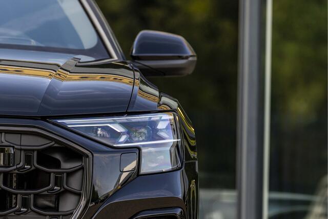 Audi Q8 60 TFSI e quattro Pro Line S Competition Achteras besturing/ HUD Nieuw uit voorraad leverbaar