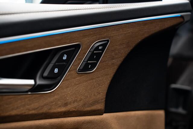 Audi Q8 60 TFSI e quattro Pro Line S Competition *Audi Exclusive Paint / Bang & Olufsen Advanced / Stoelventilatie + Massage / Night-Vision / Vierwiel-besturing / Panorama*
