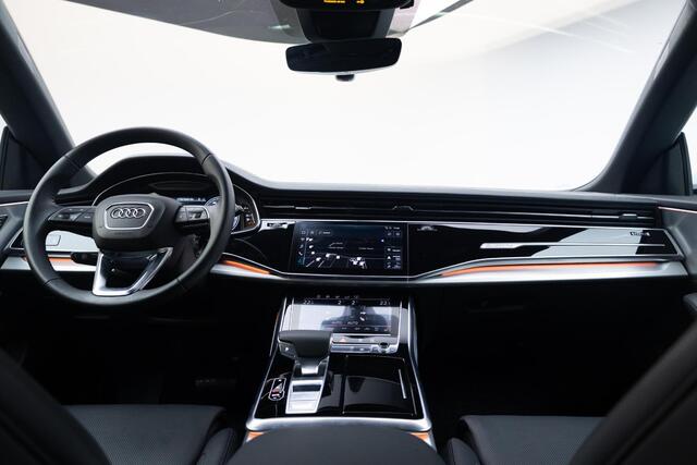 Audi Q8 55 TFSI quattro Pro Line Plus | 21 Inch | Trekhaak |