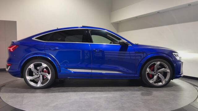 Audi Q8 Sportback e-tron S quattro SQ8 115 kWh | Valcona Leder | Panoramadaj | Trekhaak | 22'' | Matrix LED | Memory | B&O |