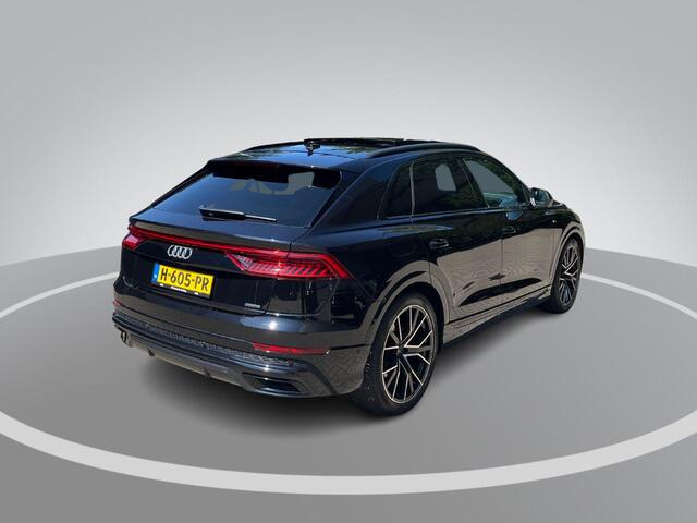 Audi Q8 55 TFSI 340pk Tiptronic Quattro Pro Line S · Panoramadak · Leder · Luchtvering · 360 Camera · Stoelmassage · Stoelventilatie · 22'' Inch · Bang & Olufsen ·