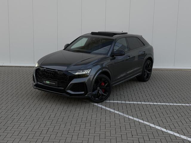 Audi Q8 4.0 TFSI RS Q8 quattro | 726 PK | KERAMISCHE REMMEN | DAYTONA GREY | PANO | CARBON | BTW