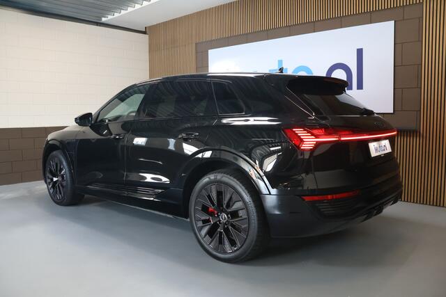Audi Q8 e-tron 55 quattro S Edition 115 kWh SOH 100% Pano/LED Matrix/Luchtvering/360/B&O/Headup/Rode stiksels/ACC