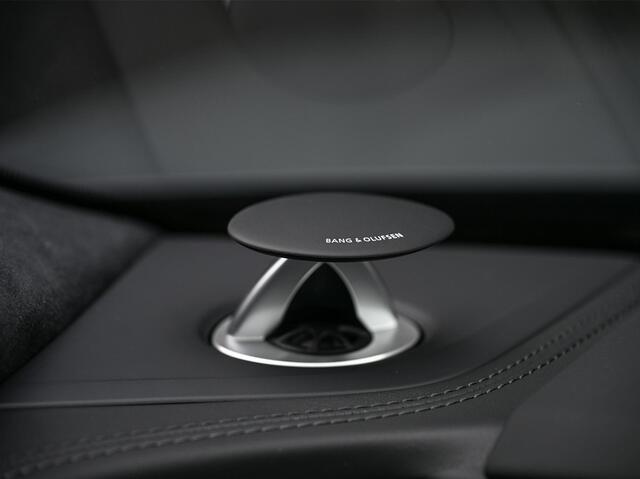 Audi Q8 60 TFSI e quattro Pro Line S Competition | B&O advanced | Audi exclusive | 5 jaar garantie | Panoramadak | massage stoelen | 4 wiel besturing | Alcantara hemel | Soft-close | Elektr. Trekhaak | Achteras besturing | Oled achterlichten