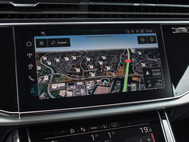 Audi Q8 55 TFSI e quattro Pro Line S Memory seats | 360 Camera | Keyless | Soft close | Adaptive cruise | Panoramadak | B&O sound | Achterbank verwarmd | Ambiance interieur | El. trekhaak