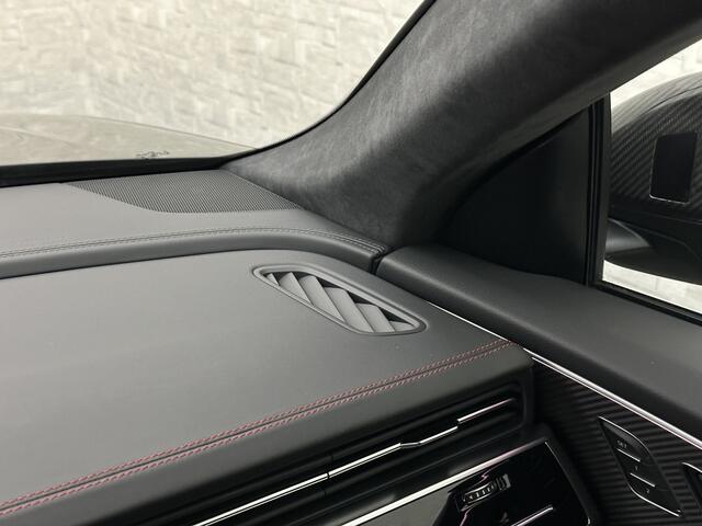 Audi Q8 60e 490pk #RS-Stoelen | 4WS | OLED | Laser-LED | Carbon | Massage | Ventilatie | Valcona Leder+ Pakket | B&O Sound | 23'' | Alcantara hemel | Head-Up | Soft-Close | Panodak | 2x Memory | Trekhaak | Keyless-Entry | Luchtvering | Achterasbesturing | Nw.Pr. 160.000,= | Fabrieksgarantie | Direct rijden.
