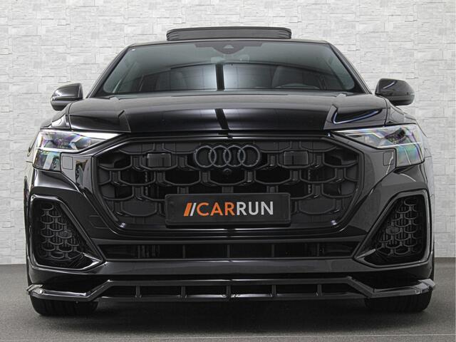 Audi Q8 60e 490pk #RS-Stoelen | 4WS | OLED | Laser-LED | Carbon | Massage | Ventilatie | Valcona Leder+ Pakket | B&O Sound | 23'' | Alcantara hemel | Head-Up | Soft-Close | Panodak | 2x Memory | Trekhaak | Keyless-Entry | Luchtvering | Achterasbesturing | Nw.Pr. 160.000,= | Fabrieksgarantie | Direct rijden.
