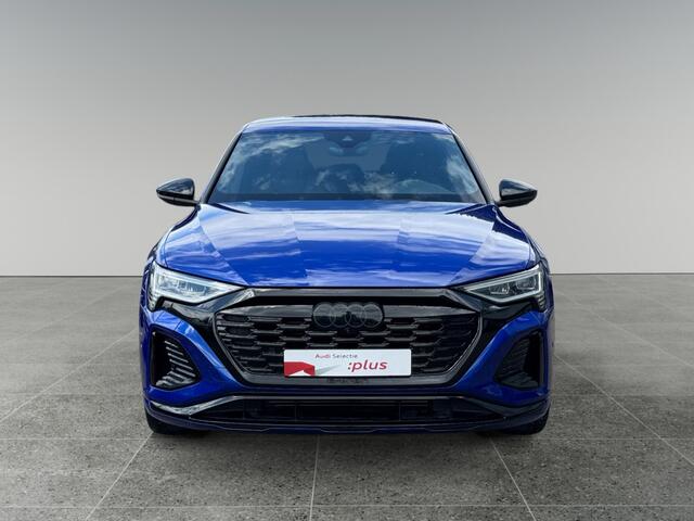 Audi Q8 e-tron 55 408pk quattro S Edition Competition 115 kWh Optiekpakket zwart plus | 360 Areaview camera | Parkeerassistent plus
