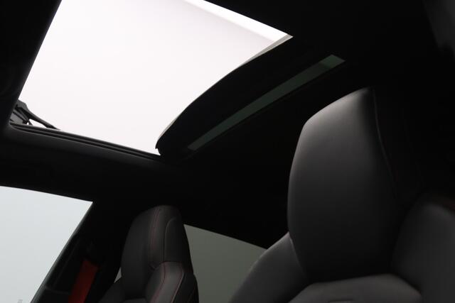 Audi Q8 60 TFSI e 490 PK Quattro S-Line Pro Line Competition PHEV, Panoramadak, Trekhaak, RS-Stoelen, Bang&Olufsen, Memory, Sfeerverlichting