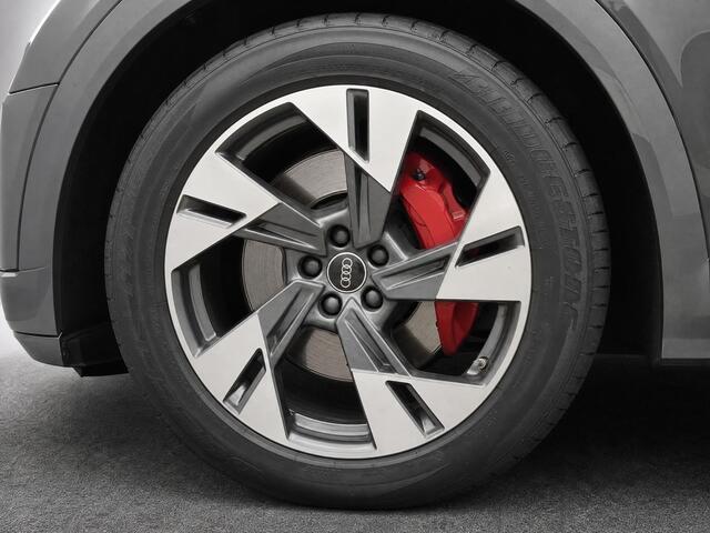Audi Q8 e-tron 55 408pk Quattro S Edition Competition 115 kWh · SOH 90,9% · Panoramadak · Luchtvering · 360 Camera · Elek. Voorstoelen · 20'' Inch ·