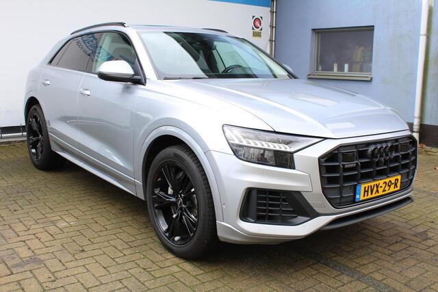 Audi Q8 55 TFSI e quattro Pro Line | Incl. 12 maanden Garantie | Night Vision Assistant | Luchtvering | Panorama dak | 360* Camera | Keyless Go | Stoel/stuur verwarming | Stoelventilatie | Elektrisch verstelbare stoelen | Elektrische kofferbakklep | Adaptive cruise | Dodehoekdetectie | Apple CarPlay/Android Auto | DAB | Climate controle | Automatisch inparkeren | Navigatie |