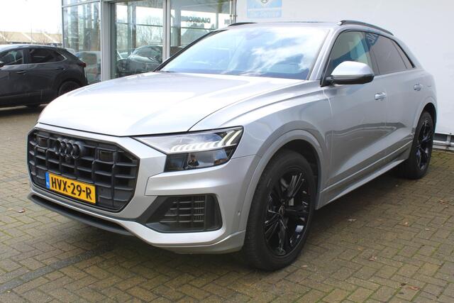 Audi Q8 55 TFSI e quattro Pro Line | Incl. 12 maanden Garantie | Night Vision Assistant | Luchtvering | Panorama dak | 360* Camera | Keyless Go | Stoel/stuur verwarming | Stoelventilatie | Elektrisch verstelbare stoelen | Elektrische kofferbakklep | Adaptive cruise | Dodehoekdetectie | Apple CarPlay/Android Auto | DAB | Climate controle | Automatisch inparkeren | Navigatie |