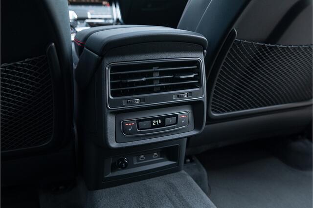 Audi Q8 60 TFSI e quattro S-Line Competition ACC Pano 4wielbes. Oled Alcant.Hemel Massage 360 Matrix Keyless Trekhaak