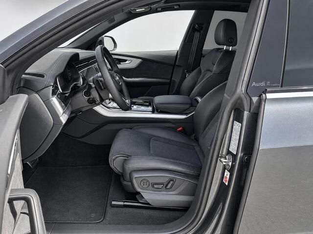 Audi Q8 55 TFSI e quattro S line Competition Head-Up Luchtvering Trekhaak 4 wielbesturing B&O Panoramadak