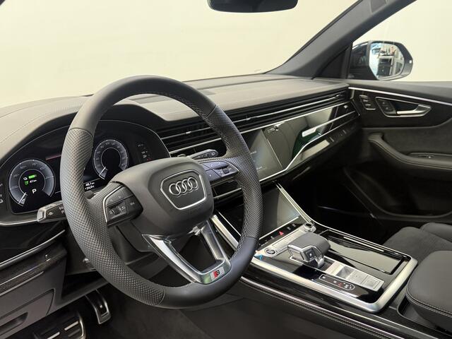 Audi Q8 60 TFSI e quattro Pro Line S Competition ACC Panoramadak 4 Wiel besturing
