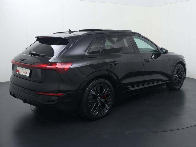 Audi Q8 e-tron 55 quattro S Edition Competition 115 kWh | 408 PK | SoH 83% | Trekhaak | Panoramadak | Luchtvering | Head-up display | Area view 360 | Matrix LED | S line | Stoelverwarming V+A |