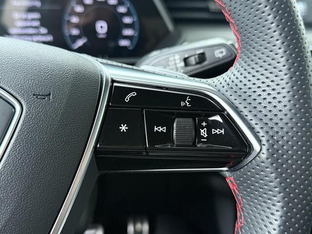 Audi Q8 e-tron 55 quattro S Edition Competition 115 kWh | 408 PK | SoH 83% | Trekhaak | Panoramadak | Luchtvering | Head-up display | Area view 360 | Matrix LED | S line | Stoelverwarming V+A |
