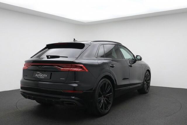 Audi Q8 60 TFSI e-hybrid quattro S Line Competition l AWD Besturing l B&O l HUD l Trekhaak l Alcantara Hemel l VOL OPTIES