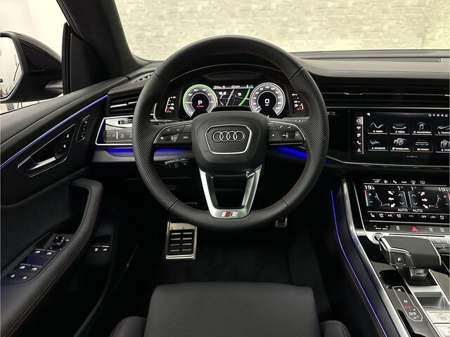 Audi Q8 60e Competition 490pk | 4WS | Massage | Carbon | Ventilatie | Valcona Leder+ Pakket | B&O Sound | 23'' | Alcantara hemel | Head-Up | Soft-Close | Panorama | 2x Memory | Trekhaak | Keyless-Entry | Luchtvering | Nieuw | Fabrieksgarantie. – foto 5