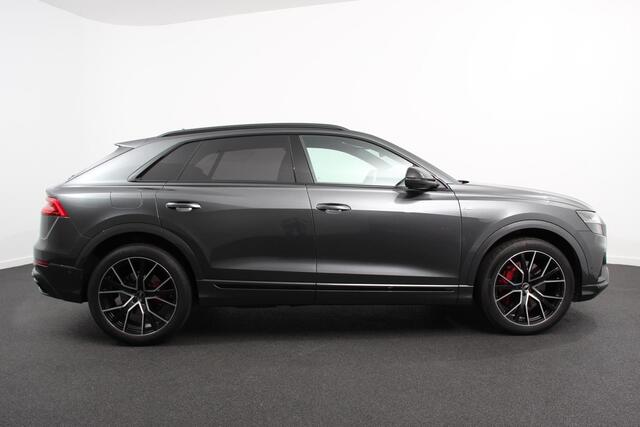 Audi Q8 55 TFSI e PHEV quattro Pro Line S-Line 3* S-Line Leder B&O Trekhaak Elektrisch Luchtvering Led Dab Led Blackpack Stoelverwarming Stoelverkoeling Camera