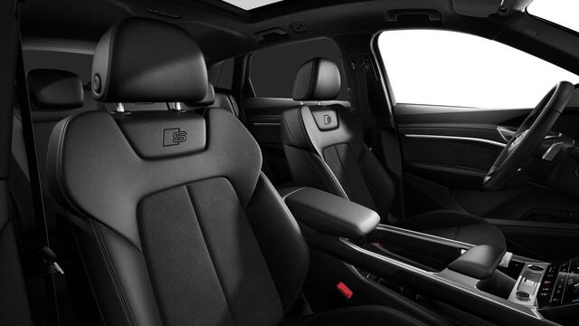 Audi Q8 e-tron 55 quattro S Edition 115 kWh Trekhaak - Panoramadak - Adaptieve Cruise Control - Head up - Stoelverwarming voor/achter - LED koplampen - Uitgebreide interieurvoorverwarming -