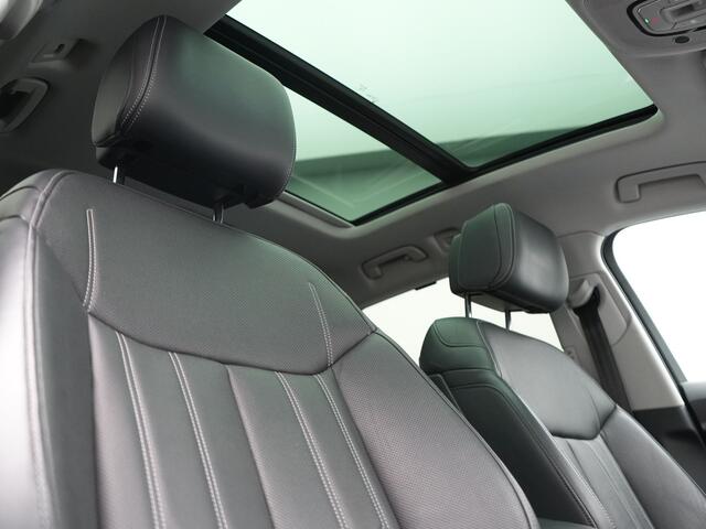 Audi Q8 e-tron 55 quattro Advanced Edition 115 kWh 408pk Dealer O.H | Panodak | Head Up | 360 Camera | Bang & Olufsen | Lederen Sportstoelen Massage & Memory | Stoelventilatie & Verwarming | Cruise Control | Keyless | Virtual | Navigatie | DAB | 21" L.M |