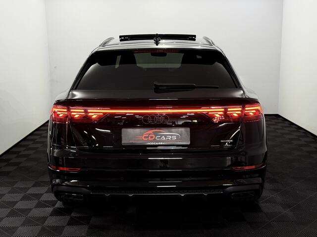 Audi Q8 60 TFSI e-hybride quattro S-line Competition AWD Rs seats, B&O, Soft close, 360 Camera, Panoramadak, Elektrische trekhaak, Luchtvering, Head-up display, 490 PK, 2 Jaar garantie, Vol optie