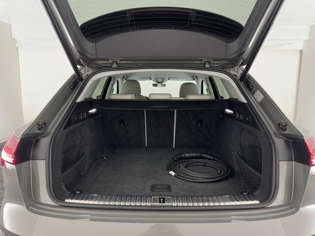 Audi Q8 e-tron 50 quattro Advanced Edition 95 kWh [3-Fase-22kW] {SoH-100%} (INCL.BTW) *LEATHER | FULL-LED | MEMORY-PACK | ADAPTIVE-CRUISE | CAMERA | PRIVACY-GLASS | DIGI-COCKPIT | PRIVACY-GLASS | SHIFT-PADDLES | DAB | AMBIENT-LIGHT | 20''ALU | TOWBAR* – foto 10