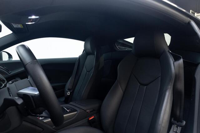 Audi R8 5.2 RWD | Nieuwstaat | 19 Inch | 13.161 Km | Camera |