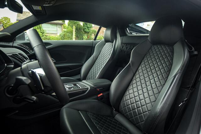 Audi R8 5.2 performance Quattro * Keramisch * Full Carbon* Capristo Uitlaat * Floret Mat * PPF