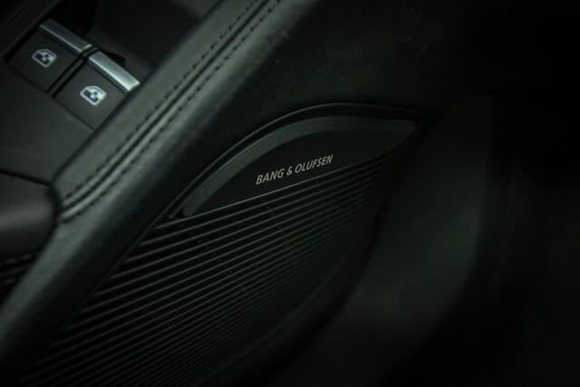 Audi R8 5.2 performance Quattro * Keramisch * Full Carbon* Capristo Uitlaat * Floret Mat * PPF