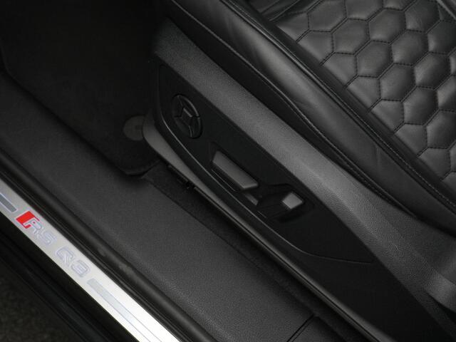 Audi RS Q3 Sportback 2.5 TFSI 400 pk S-tronic | Panoramadak | Trekhaak | RS-uitlaat | RS-onderstel | Fijnnappa leder | Bang & Olufsen | Sportstoelen Plus