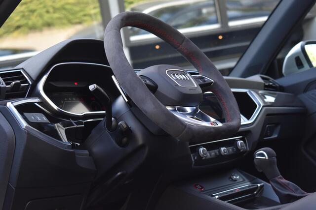 Audi RS Q3 Sportback TFSI RSQ3 Pano Lane 360C Sonos Elek.st Leder