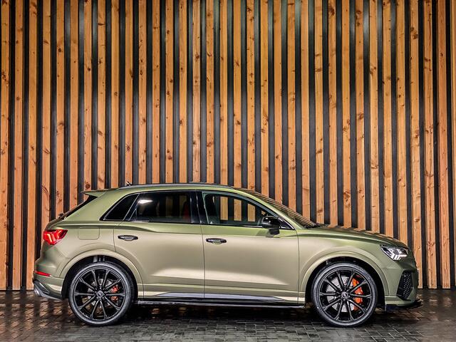 Audi RS Q3 2.5 TFSI 400PK Quattro Automaat | PANO | B&O | KEYLESS | SFEERVERLICHTING | TREKHAAK | MATRIX |