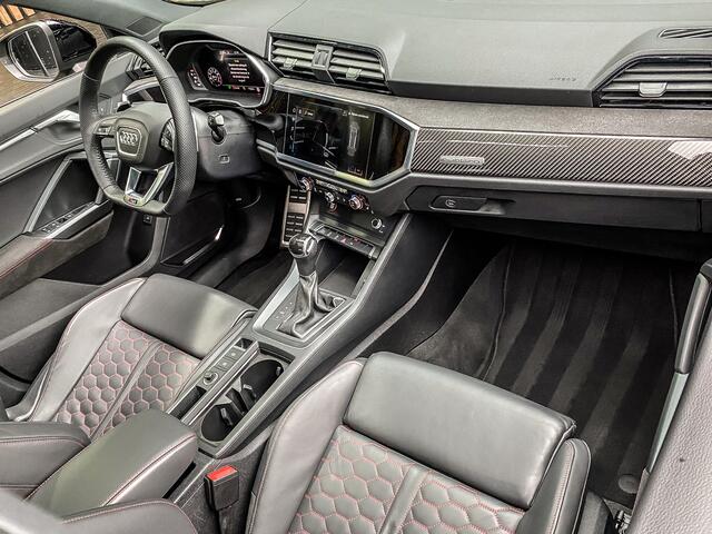 Audi RS Q3 2.5 TFSI 400PK Quattro Automaat | PANO | B&O | KEYLESS | SFEERVERLICHTING | TREKHAAK | MATRIX |