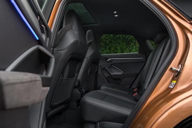 Audi RS Q3 RSQ3 Sportback TFSI | 400pk | Audi Exclusive | B&O | Pano | ACC | Matrix | Sport Uitl. |