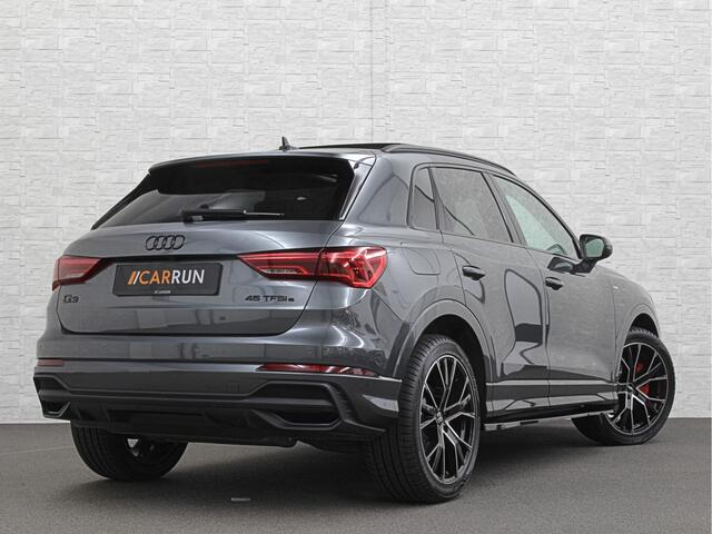 Audi RS Q3 45e 245pk S-Line | RS-Leder | Panorama | LED-Matrix | Camera | Virtual Cockpit | Carplay | Cruise Contol | 12-2022 | 28dkm | Side Assist | Elektr. A-Klep | Keyless-Entry | Stoelverwarming | Climate Control | Dodehoek |Rijklaarprijs incl. Bovag garantie.