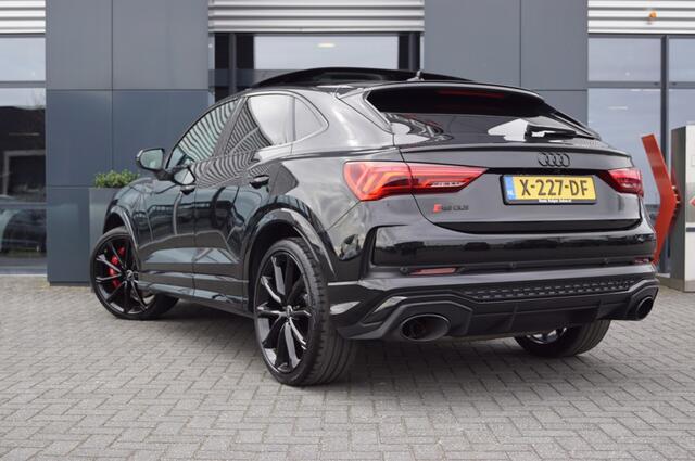 Audi RS Q3 RSQ3 2.5 TFSI Quattro 400PK/ Leer ruitmotief/ Panodak/ 21 Inch LM/ 360 gr camera / Sonos