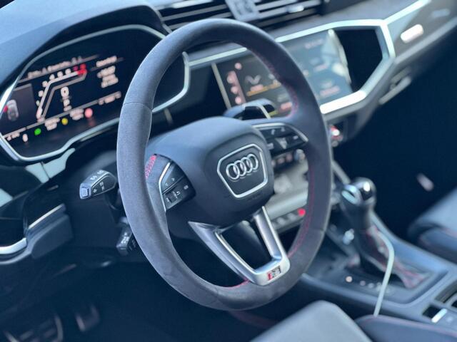 Audi RS Q3 Sportback TFSI UNIEKE AUTO , BOEKJES,NAP EN ONDERHOUDSHISTORIE